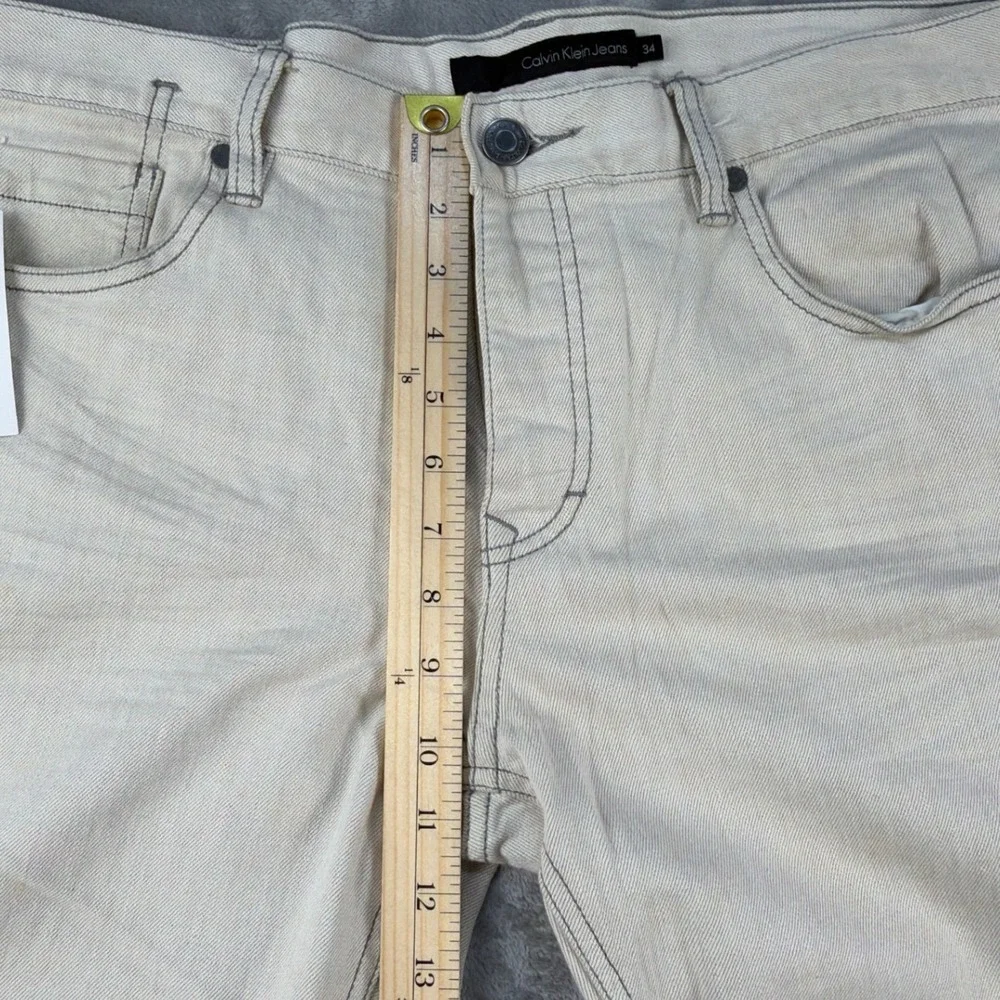 Calvin Klein Jeans Mens 34 Slim Straight Low Rise Button Fly Beige Off White NEW